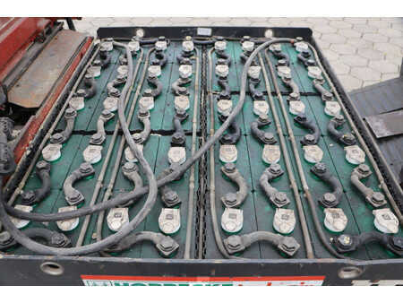 Elektro 4 Rad 2002  Nissan G002L25CU (32)