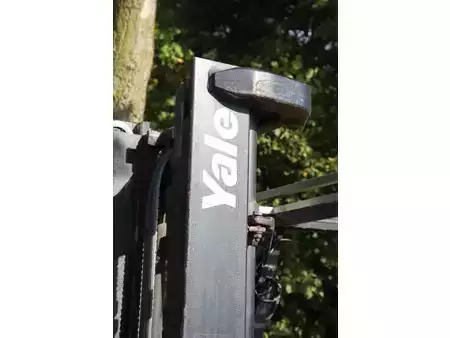Gasoltruck 2003  Yale GLP25TF V2420 (13)