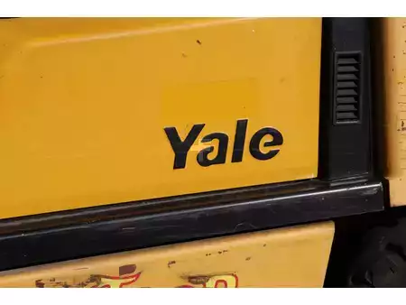 Gasoltruck 2003  Yale GLP25TF V2420 (17)