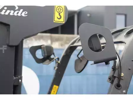 Eléctrica de 4 ruedas 2019  Linde E16C (15)