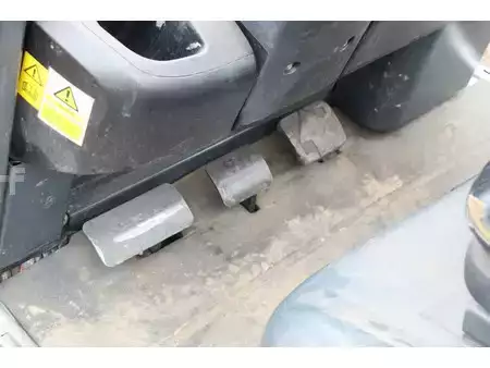 Eléctrica de 4 ruedas 2019  Linde E16C (23)