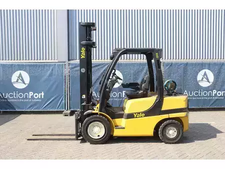 LPG heftrucks 2008  Yale GLP35VX-V2795 (2)
