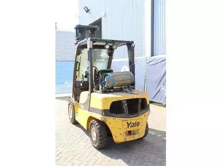 LPG heftrucks 2008  Yale GLP35VX-V2795 (4)