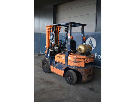 LPG Forklifts 1988  Toyota 42-5FGF25 (4)