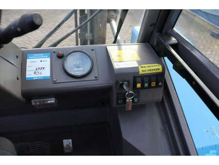 Wózek terenowy 2008  Manitou M 50-4 (32)