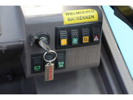 Wózek terenowy 2008  Manitou M 50-4 (33)