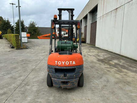 LPG heftrucks 1999  Toyota 25 (5)