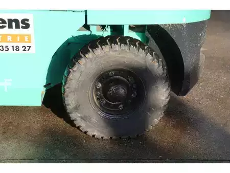 Gasoltruck 2005  Mitsubishi FGE25T (16)