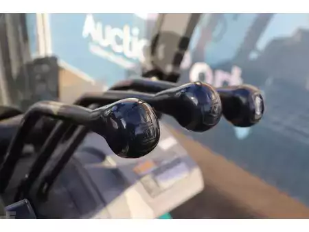 Gasoltruck 2005  Mitsubishi FGE25T (25)