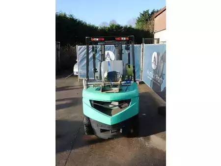 Gasoltruck 2005  Mitsubishi FGE25T (4)