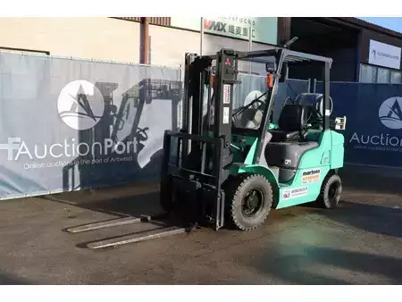 Gasoltruck 2005  Mitsubishi FGE25T (8)