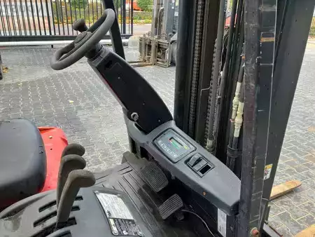 Elektromos 4 kerekű 2009  Yale ERP16ATF (SWB) E2380 (10)