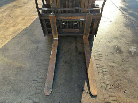 Chariots élévateurs GPL 1999  CAT Lift Trucks GP25K (8)