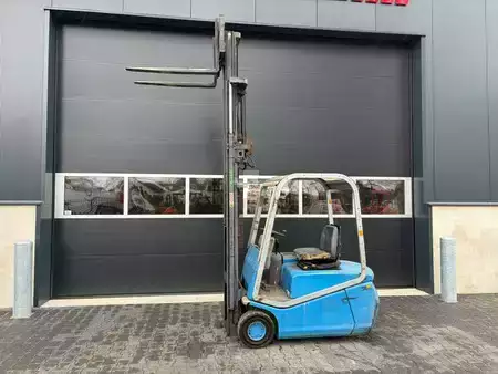 Carrelli elettrici 4 ruote 1995  Cesab BLITZ 315 (10)