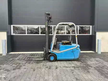 Carrelli elettrici 4 ruote 1995  Cesab BLITZ 315 (2)
