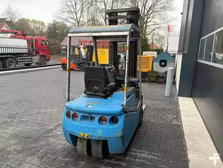 Carrelli elettrici 4 ruote 1995  Cesab BLITZ 315 (4)