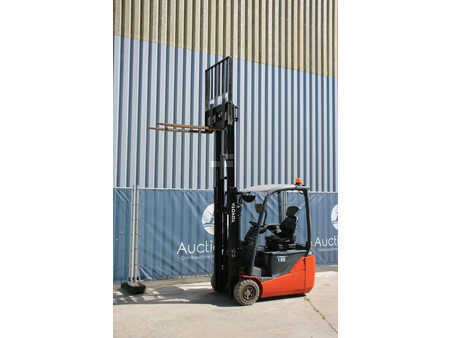 Elektro čtyřkolový VZV 2016  Toyota 8FBEK18T (30)