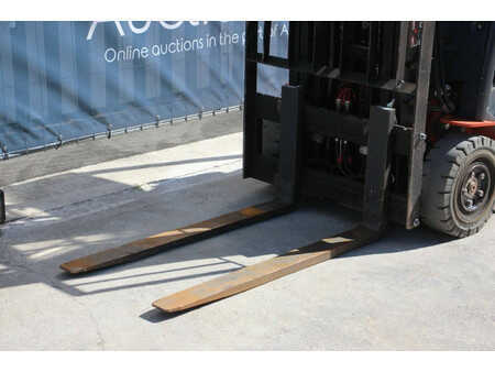 Elektro čtyřkolový VZV 2016  Toyota 8FBEK18T (9)