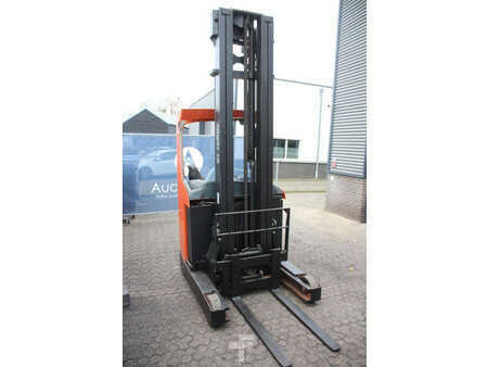 Schubmaststapler 2010  BT RRE140 (6)