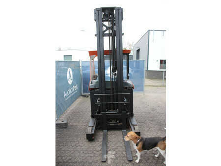 Schubmaststapler 2010  BT RRE140 (7)