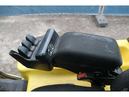 Sähkö - 4 pyör 2007  Hyster E2.50XM-700 (28)