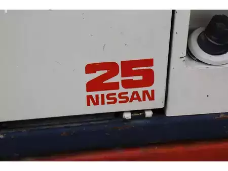 Gas truck 1998  Nissan PH02A-25U (16)