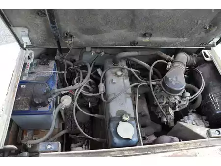 Gas truck 1998  Nissan PH02A-25U (34)