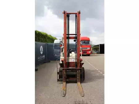 Gas truck 1998  Nissan PH02A-25U (8)