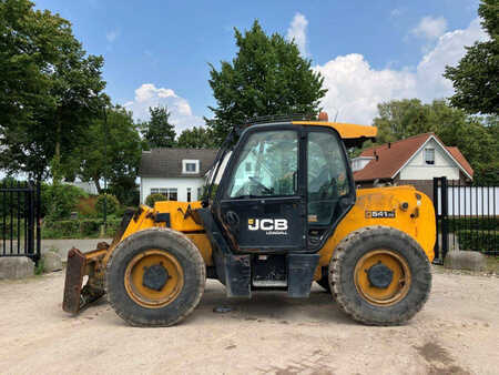 Chariot télescopique rigide 2018  JCB 541-70M (2)