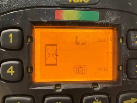 Chariots électriques à 4 roues 2015  Yale ERP18VT LWB E2030 (13)