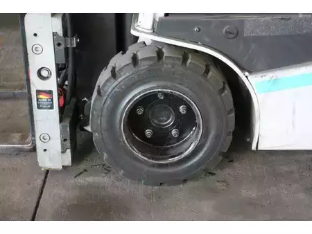 Elektrisk- 4 hjul 2016  Unicarriers JAG1N1L18Q (14)