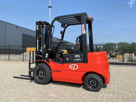 4 Wheels 2025  EP Equipment EFL252X (3)