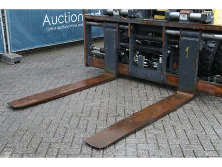 Carretilla elevadora GLP 2010  Hyster H8.0FT (9)