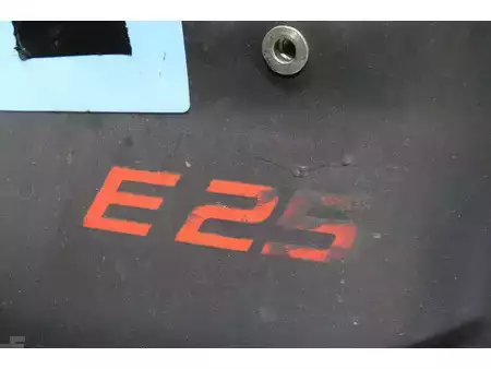 Elektrisk- 4 hjul 2012  Linde E25L-01 (14)