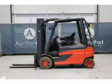 Elektrisk- 4 hjul 2012  Linde E25L-01 (2)