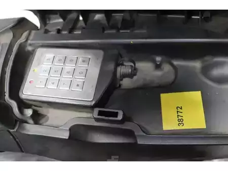 Elektrisk- 4 hjul 2012  Linde E25L-01 (26)