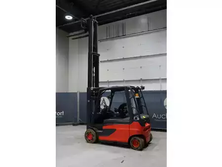 Elektrisk- 4 hjul 2012  Linde E25L-01 (33)