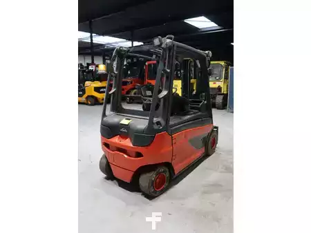 Elektrisk- 4 hjul 2012  Linde E25L-01 (6)