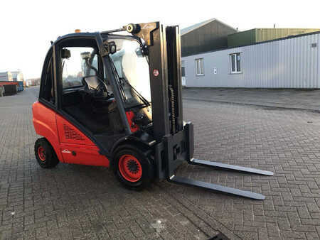Wózki gazowe 2006  Linde H30T (17)