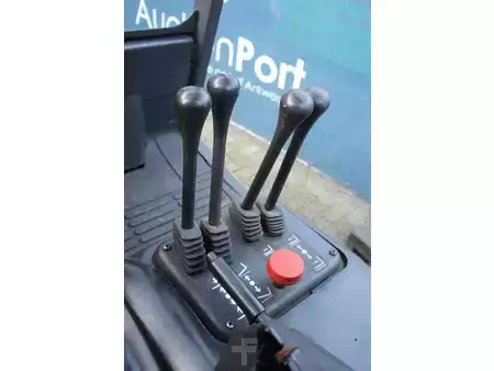 Carrelli elettrici 4 ruote 1993  Linde E35P (25)