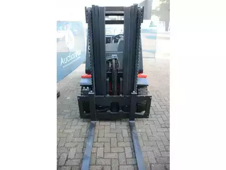 Carrelli elettrici 4 ruote 1993  Linde E35P (7)