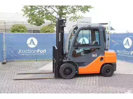 Carrelli elevatori diesel 2020  Toyota 02-8FDF30 (1)