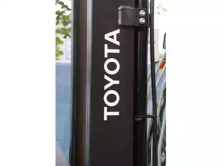 Carrelli elevatori diesel 2020  Toyota 02-8FDF30 (14)
