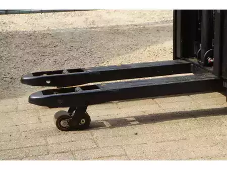 Ledstaplare gå 2015  BT SWE140L (22)