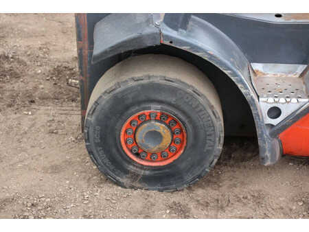 Terénní vysokozdvižný vozík 2013  Linde H25T (13)