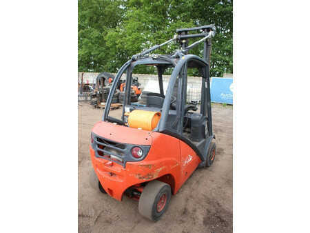 Terénní vysokozdvižný vozík 2013  Linde H25T (8)