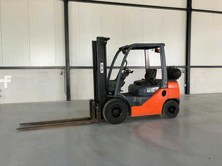 LPG VZV 2008  Toyota 02-8FGF25 (3)