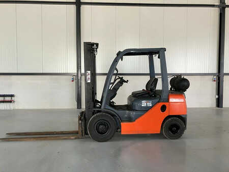 LPG VZV 2008  Toyota 02-8FGF25 (5)