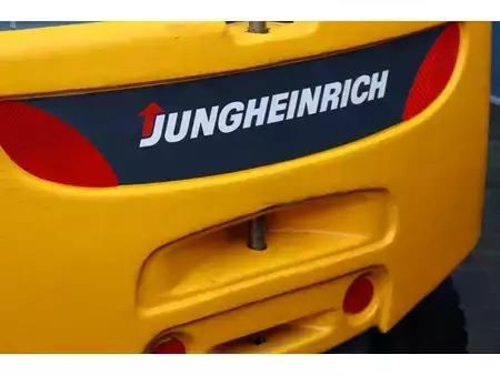 Elektromos 4 kerekű 2004  Jungheinrich EFG 320 (18)