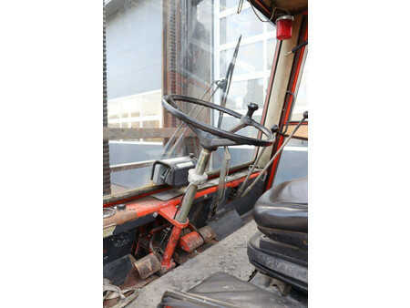 Carrelli elevatori diesel 1992  Linde H70DW (17)